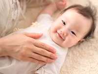 Học ngay bí quyết chăm sóc trẻ sơ sinh trong mùa lạnh