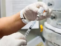 [ẢNH] Vì sao người lớn lại dễ bị nhiễm virus corona hơn trẻ em?