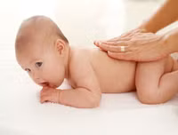 Những điều cần lưu ý khi tiêm vắc xin cho trẻ