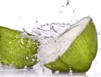 [ẢNH] Những công dụng bất ngờ của nước dừa đối với sức khỏe