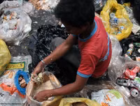 Pagpag - món thịt thừa từ bãi rác ám ảnh cuộc sống dân nghèo Philippines