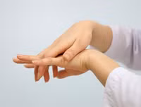 [ẢNH] Đừng biến uống rượu đón Tết thành uống rượu 