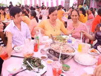 [Ảnh] Cận cảnh những đám cưới kỳ lạ 