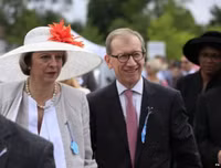 [ẢNH] Nước mắt Theresa May: Hành trình sóng gió của Thủ tướng Anh 
