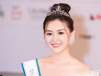 [ẢNH] Nhìn lại hành trình chinh phục Top 8 của Tường San tại 