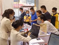 [ẢNH] Ngày vía Thần Tài 2020: Những mặt hàng đắt khách ngoài... vàng