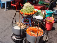 [ẢNH] Hệ lụy không ngờ từ những món ăn đường phố