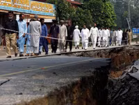 [ẢNH] Hậu quả khủng khiếp từ trận động đất làm rung chuyển đất nước Pakistan