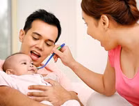 [ẢNH] Hạ sốt an toàn cho trẻ bằng các mẹo dân gian
