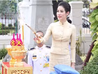 Thái Lan: Sập trang web Văn phòng Hoàng gia vì... dung nhan xinh đẹp của Hoàng Quý phi