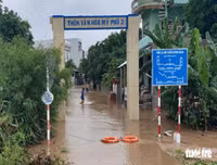 [Ảnh] Cận cảnh lốc xoáy càn quét Phú Yên khiến 27 người bị thương