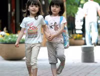 [ẢNH] Giải mã sức hút của những cặp song sinh được mệnh danh đẹp nhất thế giới