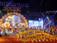 [ẢNH] Đại tiệc pháo hoa rợp trời chào đón năm mới 2019 ở Việt Nam và trên thế giới