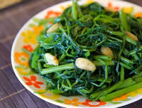 [ẢNH] Những kiểu ăn rau tưởng ngon bổ nhưng lại độc hại vô cùng