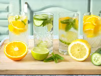 [ẢNH] Những lợi ích bất ngờ khi uống nước cam mỗi ngày