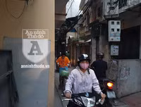 Hà Nội: Người dân đã tháo dỡ barie tự ý lắp đặt cản trở giao thông
