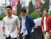 [ẢNH] Dàn cầu thủ giản dị tới chung vui với Duy Mạnh trong lễ ăn hỏi