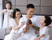 [ẢNH] Những nghệ sĩ nổi tiếng bất ngờ giải nghệ khi đang trên đỉnh cao sự nghiệp