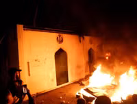 [ẢNH] Vụ đốt cháy lãnh sự quán Iran tại Najaf: Mối quan hệ lịch sử bị phá vỡ