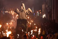 [ẢNH] Những khoảnh khắc ấn tượng trong lễ hội lửa Bonfire Night tại Anh