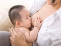 Những điều cần lưu ý khi tiêm vắc xin cho trẻ