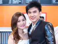 [ẢNH] Ca sĩ Đan Trường ở tuổi 44: Sự nghiệp thành công, hôn nhân viên mãn