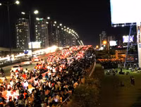 [ẢNH] Mãn nhãn với màn pháo hoa rợp trời tối 30-4 mừng ngày thống nhất