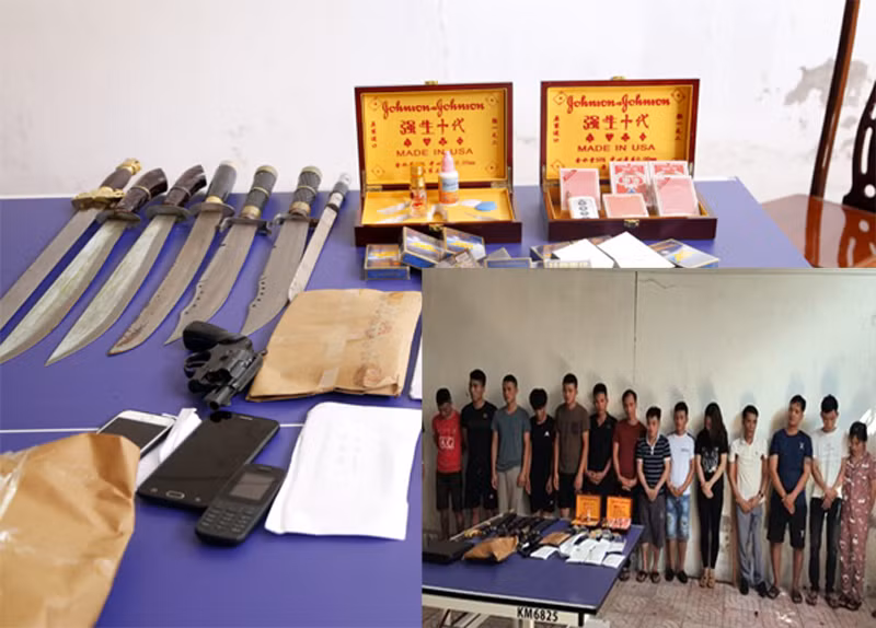 Triệt phá "sới" bạc thu giữ súng và dao kiếm ảnh 1