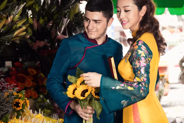 Bạn nhảy cầu hôn Jennifer Phạm bằng… 1 quả na ảnh 9