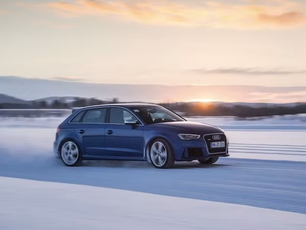 Chiêm ngưỡng những hình ảnh mới của Audi RS3 Sportback ảnh 1