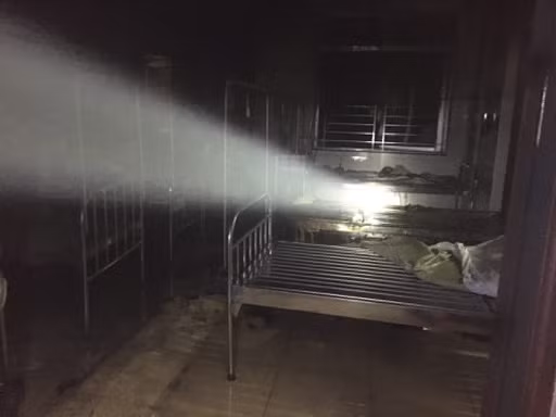 Nam bệnh nhân đốt bệnh viện, khống chế nữ điều dưỡng lúc rạng sáng ảnh 1