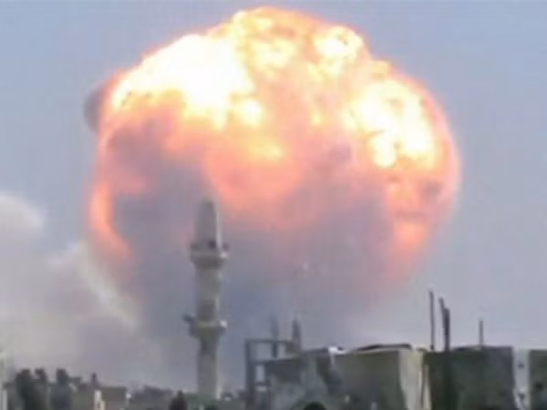 Liên tiếp xảy ra các vụ nổ lớn ở Syria ảnh 1