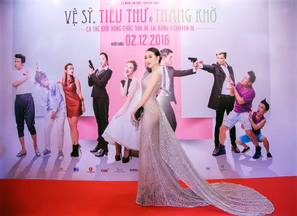 Hoa hậu Huỳnh Thuý Anh diện đầm xuyên thấu tái xuất quyến rũ ảnh 6