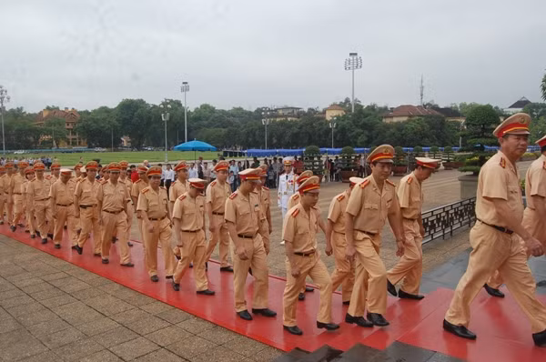 Mãi mãi học tập, làm theo tấm gương vĩ đại của Người ảnh 5