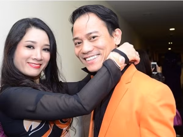 Thanh Thanh Hiền cùng chồng kỷ niệm "mùa yêu" ảnh 1