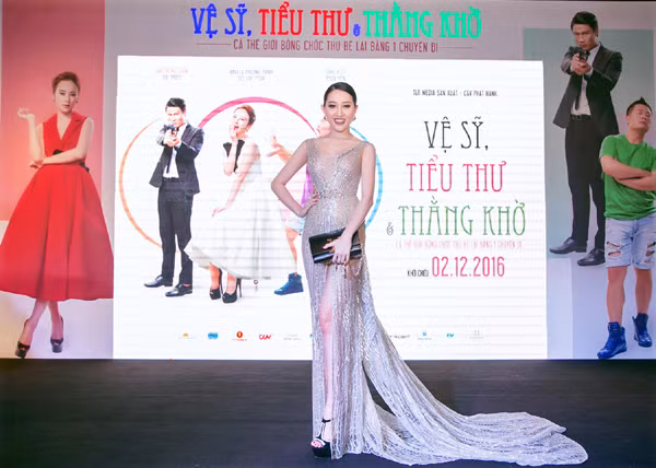 Hoa hậu Huỳnh Thuý Anh diện đầm xuyên thấu tái xuất quyến rũ ảnh 5