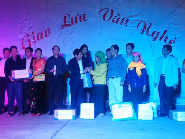 Tấm lòng của các nhà báo Thủ đô ảnh 1