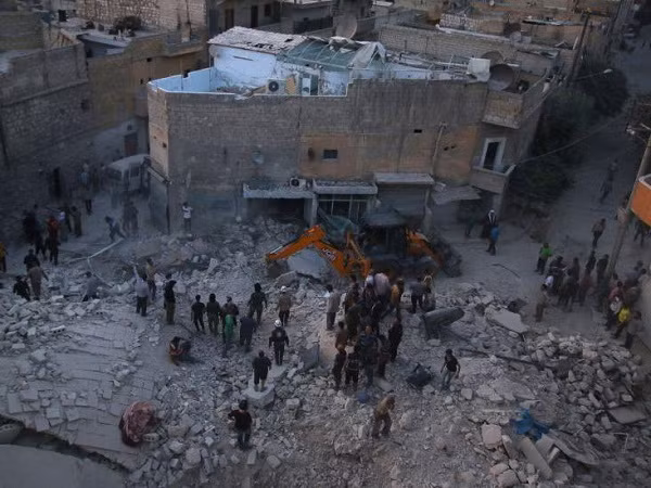 Syria: 6 trẻ em, 13 người lớn thiệt mạng trong các vụ tấn công ở Aleppo ảnh 1