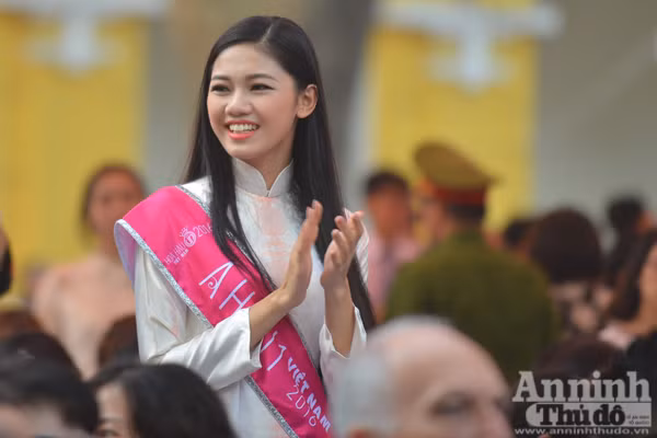 Ngắm nữ sinh Hà Nội rạng ngời trong ngày khai giảng ảnh 2