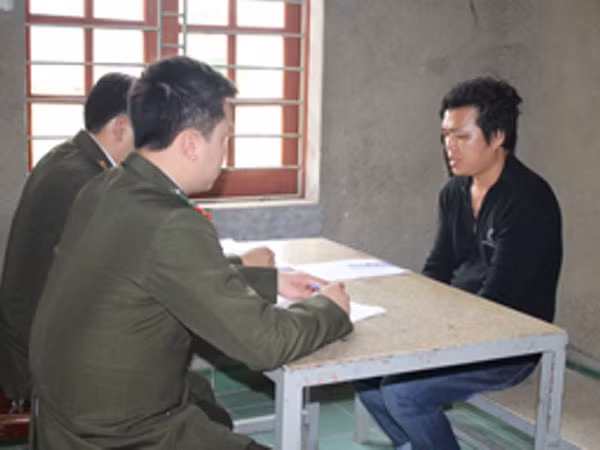 Chiêu lừa ra nước ngoài làm việc thu nhập cao ảnh 2