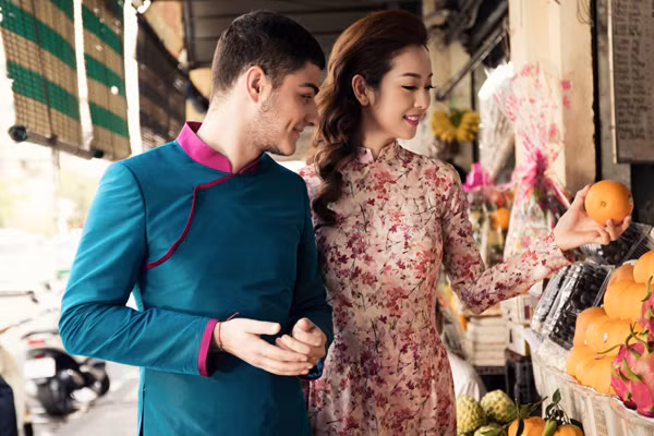 Bạn nhảy cầu hôn Jennifer Phạm bằng… 1 quả na ảnh 5