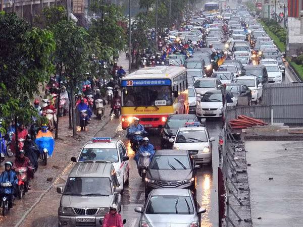 Đẩy nhanh tiến độ một số dự án giao thông trọng điểm ảnh 1