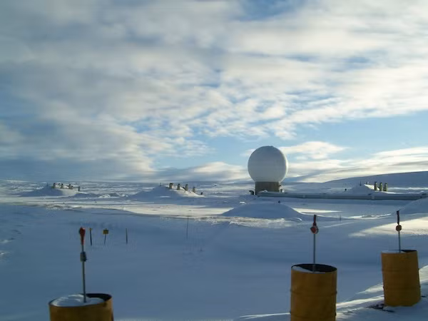 Lo tên lửa Nga, Mỹ cân nhắc nâng cấp radar cảnh báo ở Bắc Cực ảnh 1