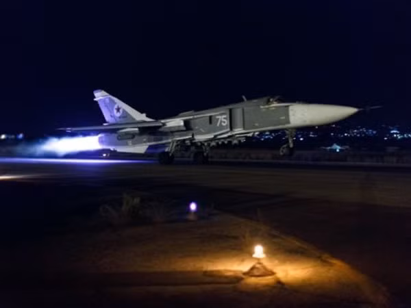 Không quân Nga phát động cuộc tấn công lớn trên khắp miền tây Idlib ảnh 1