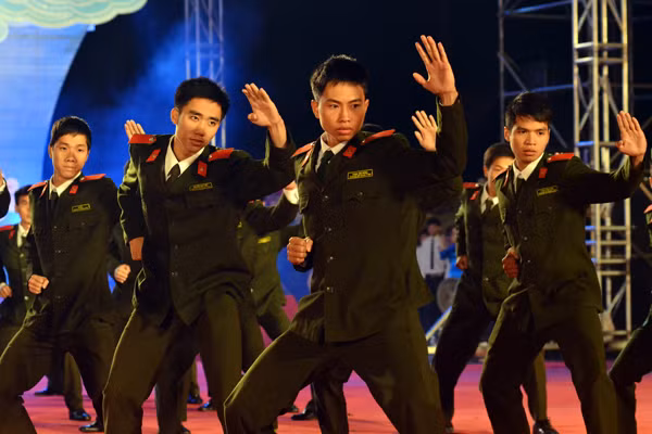 Rực rỡ Lễ hội đường phố của tuổi trẻ Thủ đô ảnh 5