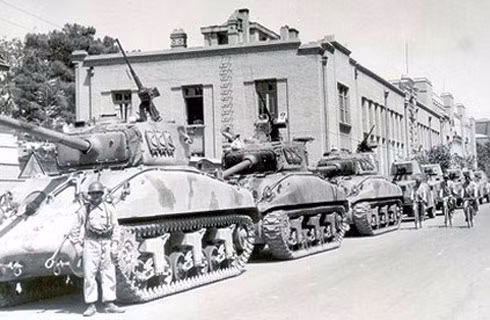 Khó tin: Điệp viên tình báo Mỹ bất tuân lệnh CIA, nhưng lại lật ngược được tình thế cuộc đảo chính Iran năm 1953 ảnh 3