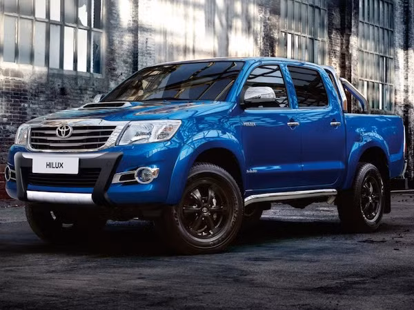 Toyota trình làng phiên bản cao cấp Hilux Invincible X ảnh 1