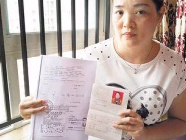 Trúng độc đắc, lừa vợ ký đơn ly hôn ảnh 1