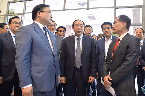 Bảo đảm an toàn- thuận lợi, phục vụ nhân dân đi lại sau nghỉ Tết ảnh 5