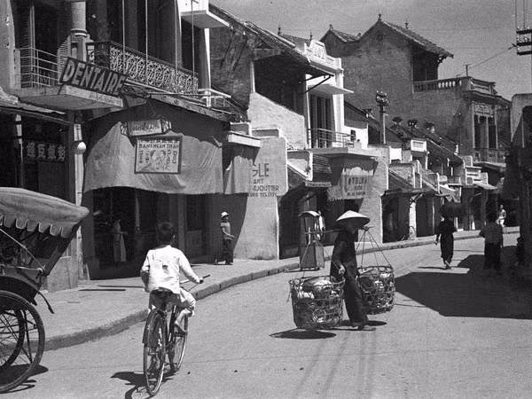 Nữ trang ở phố ảnh 1